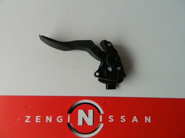 Nissan Qashqai J11-2014-2017 Gaz Pedalı Orjinal &Ccedil;ıkma Yedek Par&ccedil;a