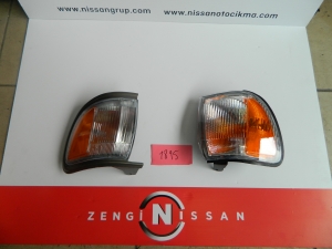 Nissan Pathfinder 1996-2001 Sinyal Lambası Sağ-Sol &Ccedil;ıkma
