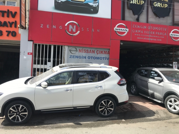 Nissan X-Trail T32 2018-2021 Kapı Camı S&ouml;kme Hatasız Par&ccedil;a