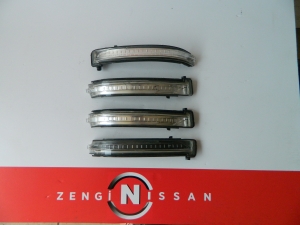 Nissan X-Trail-T32-2014-2021 Ayna Sinyal Led Orjinal Yedek Par&ccedil;a