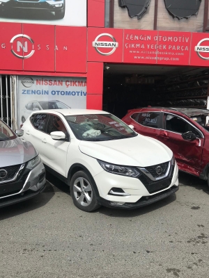 Nissan Qashqai J11 2018-2021 Kesme Tavan Orjinal &Ccedil;ıkma Par&ccedil;a