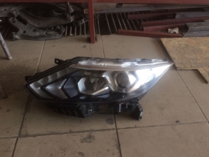 Nissan Qashqai &Ccedil;ıkma Sağ Sol Ledli Far 2014-2017